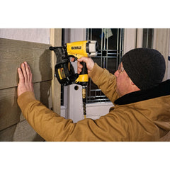 DeWalt DW66C-1 15° Coil Siding and Fencing Nailer - image 3