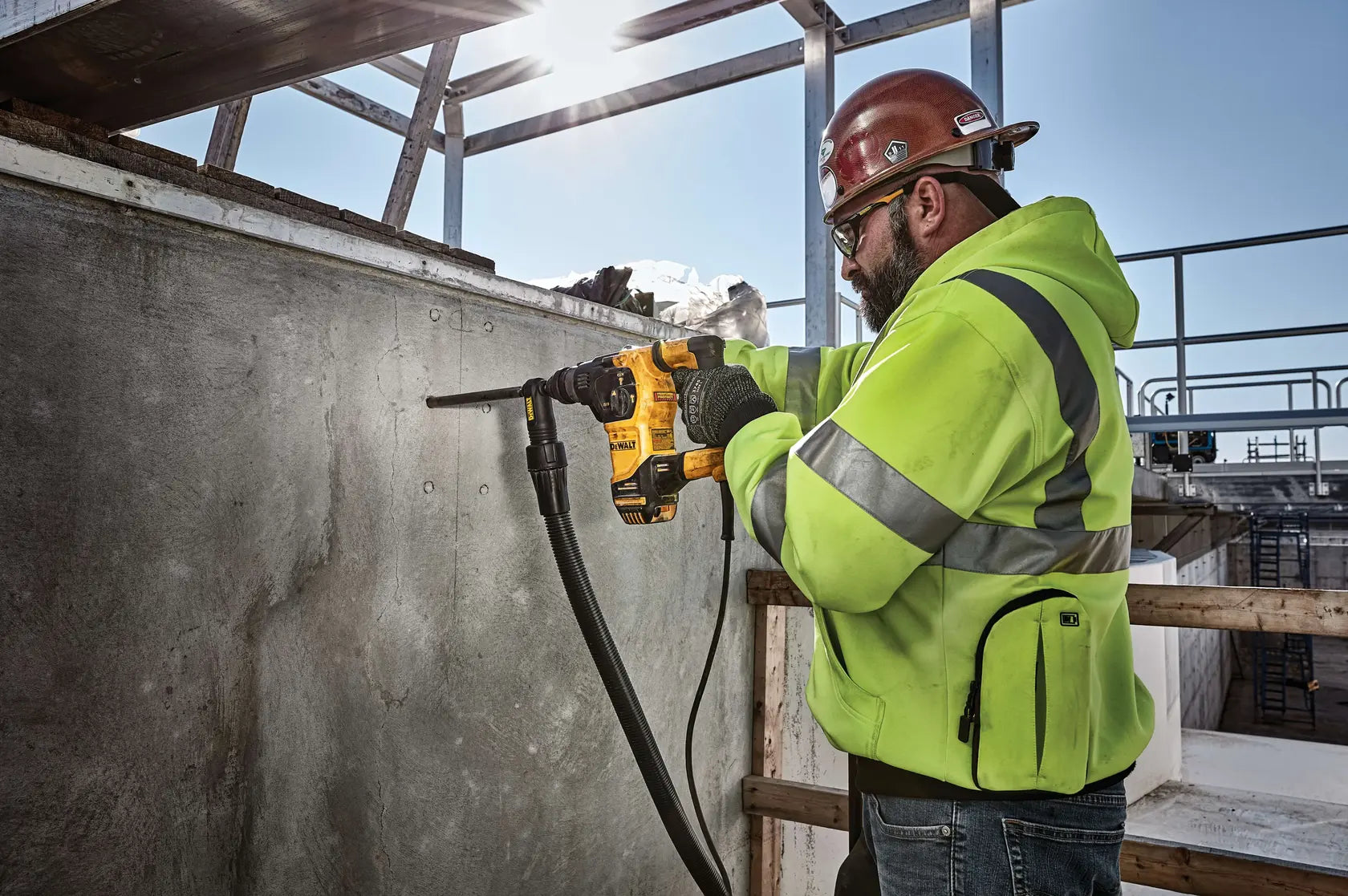 DeWalt D25333K 8.5 Amp Corded 1-1/8 in. SDS-Plus Rotary Hammer - image 8