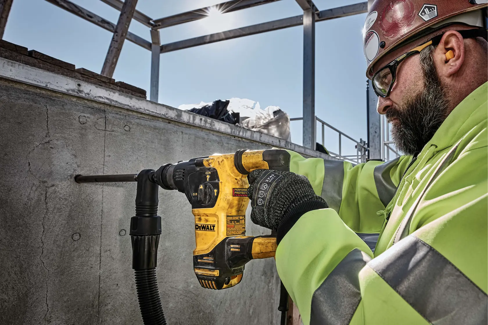DeWalt D25333K 8.5 Amp Corded 1-1/8 in. SDS-Plus Rotary Hammer - image 13