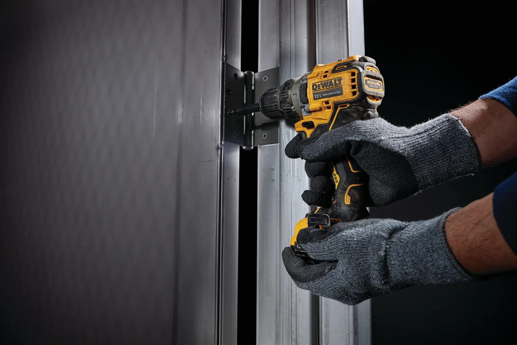 DeWalt DCD701F2 12V MAX Brushless Cordless 3/8-in Drill/Driver Kit - image 9