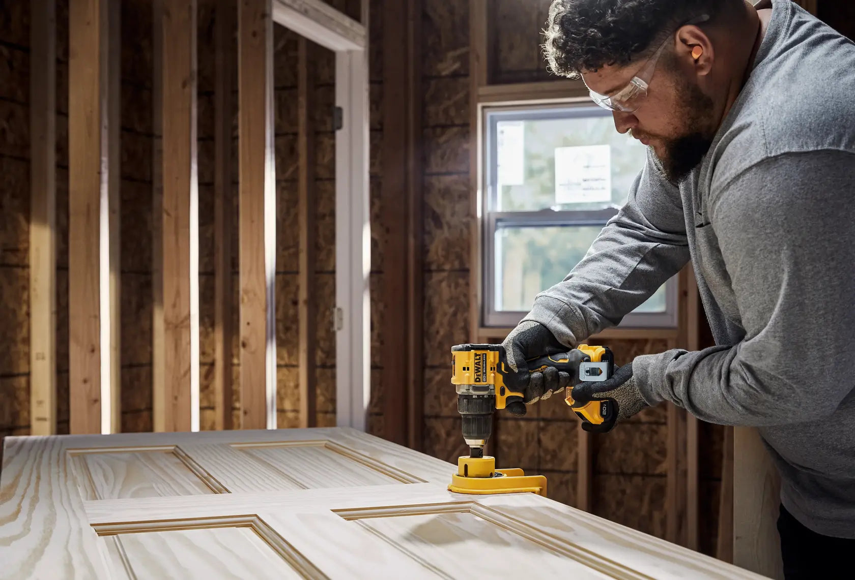 DeWalt DCD794B ATOMIC 20V MAX Brushless Cordless 1/2-in Drill/Driver (Tool Only) - image 8