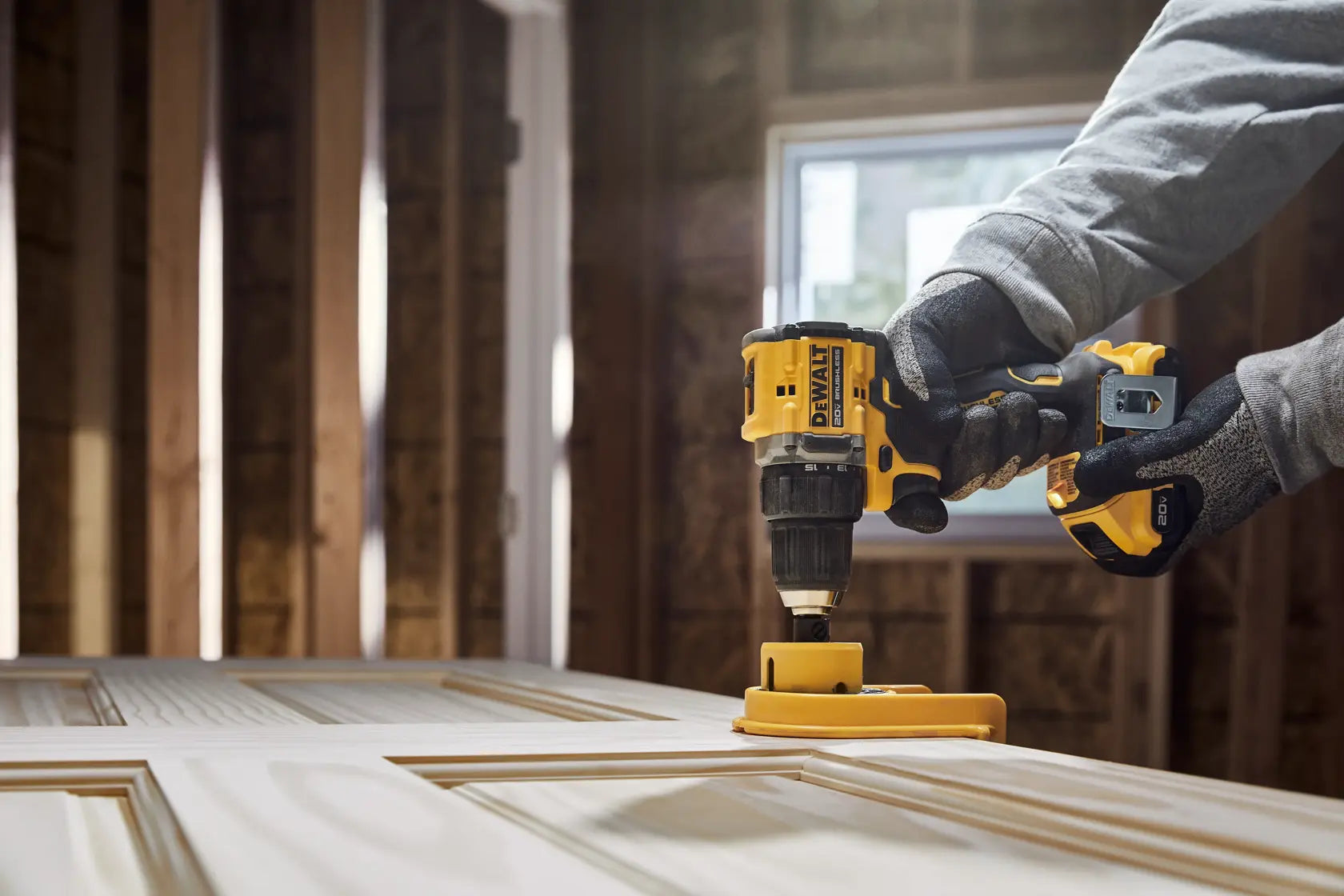 DeWalt DCD794D1 20V MAX ATOMIC Brushless Cordless 1/2-in Drill/Driver with (1) 2.0Ah Battery - image 5