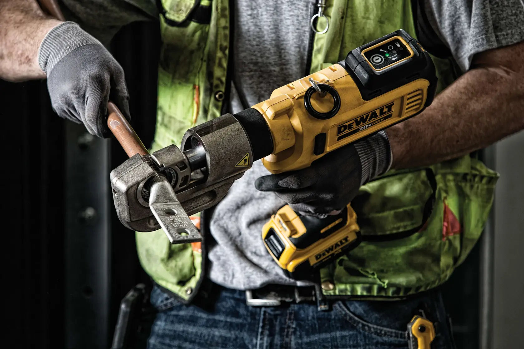 DeWalt DCE300M2 20V MAX Cable Crimping Tool Kit - image 8