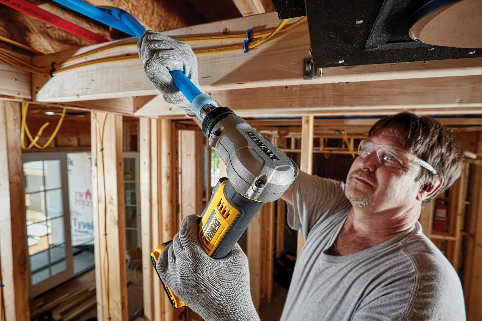 DeWalt DCE400D2 20V MAX 1 in. Cordless Pex EXPander - image 6