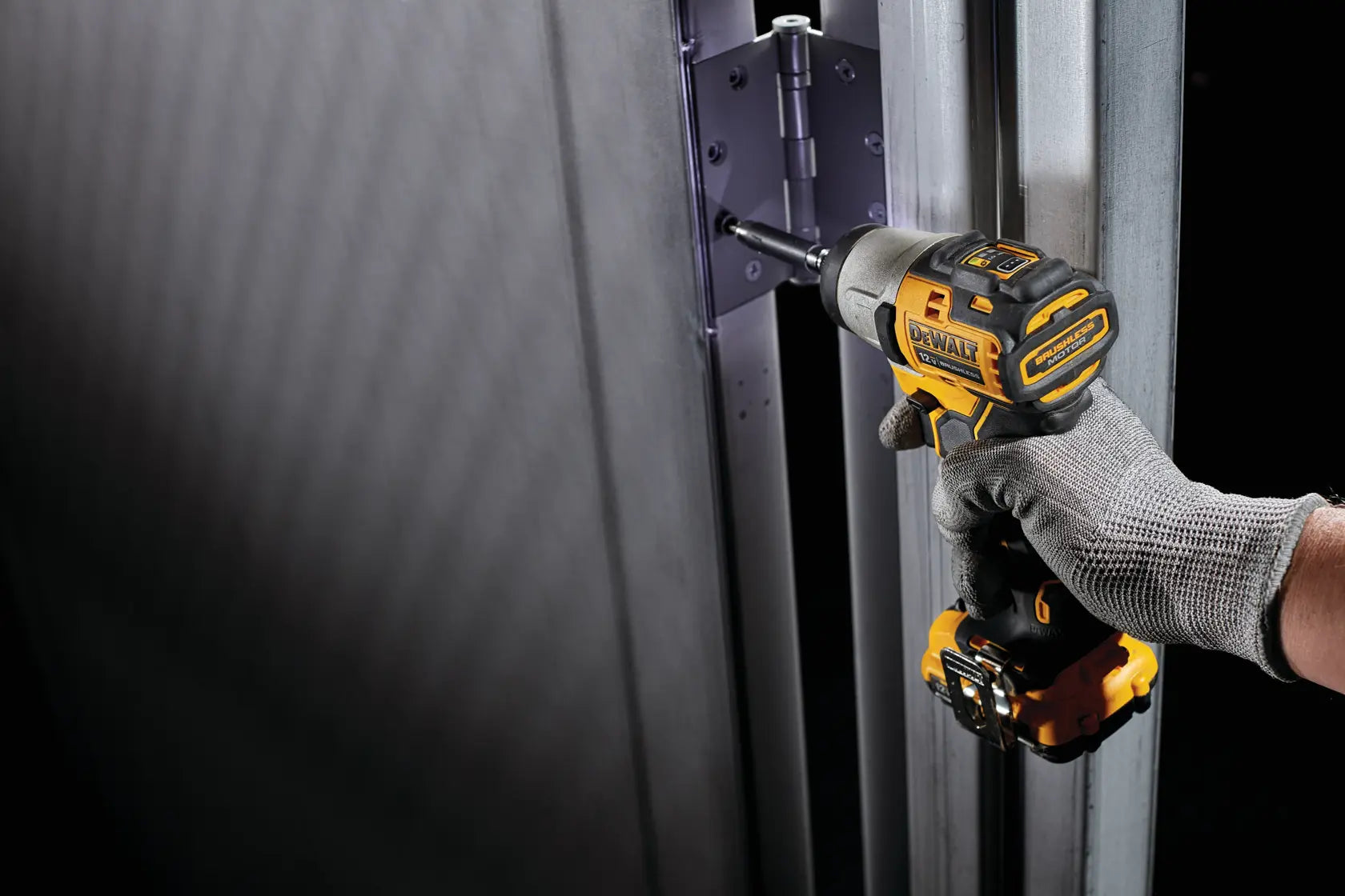 DeWalt DCF801F2 12V MAX Brushless Cordless 1/4-in Impact Driver Kit - image 5
