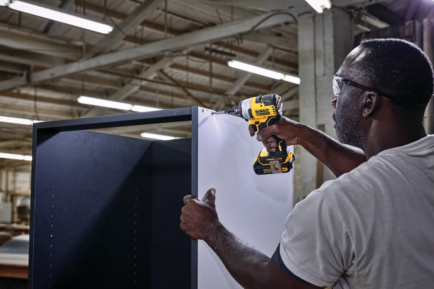 DeWalt DCF809B ATOMIC 20V MAX 1/4-in Brushless Compact Impact Driver (Tool Only) - image 6