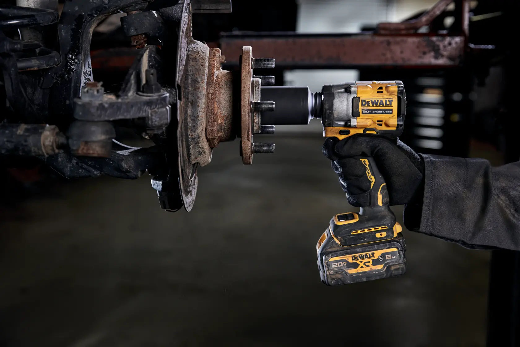 DeWalt DCF923B ATOMIC 20V MAX 3/8-in Cordless Impact Wrench With Hog Ring Anvil (Tool Only) - image 5
