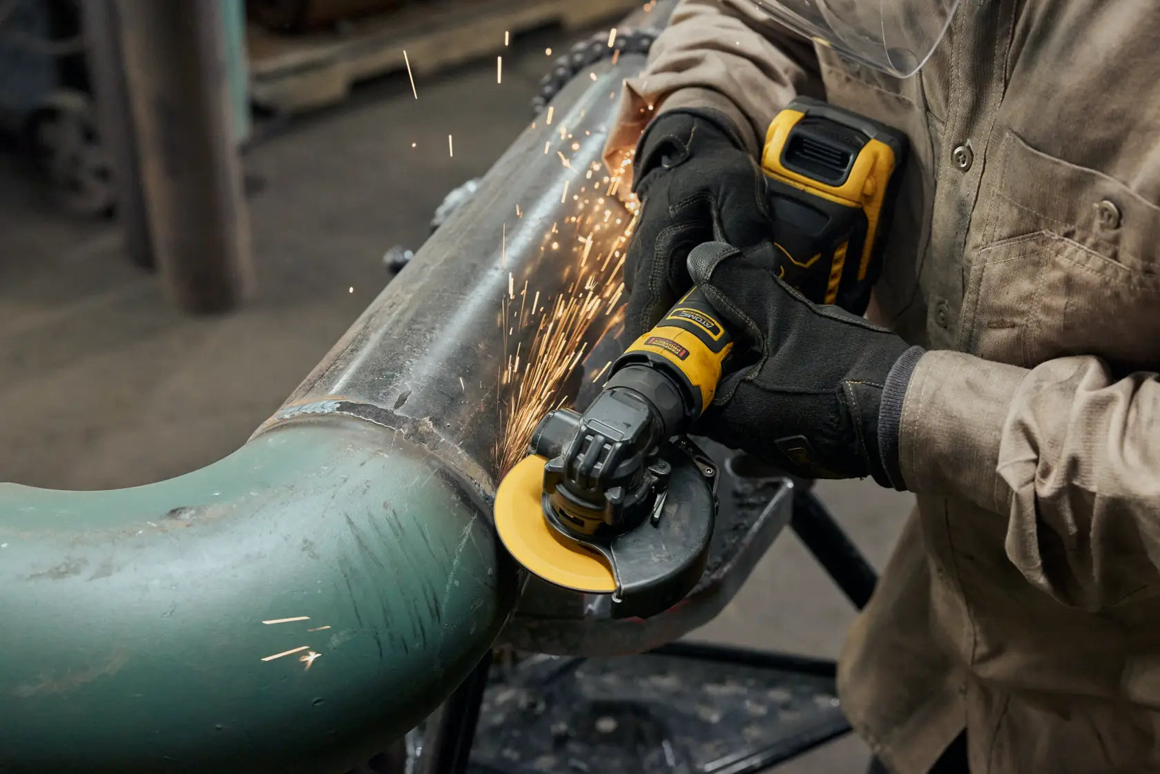 DeWalt DCG400BLR ATOMIC 20V MAX 4" Angle Grinder with Lanyard Ready Attachment Point - image 8