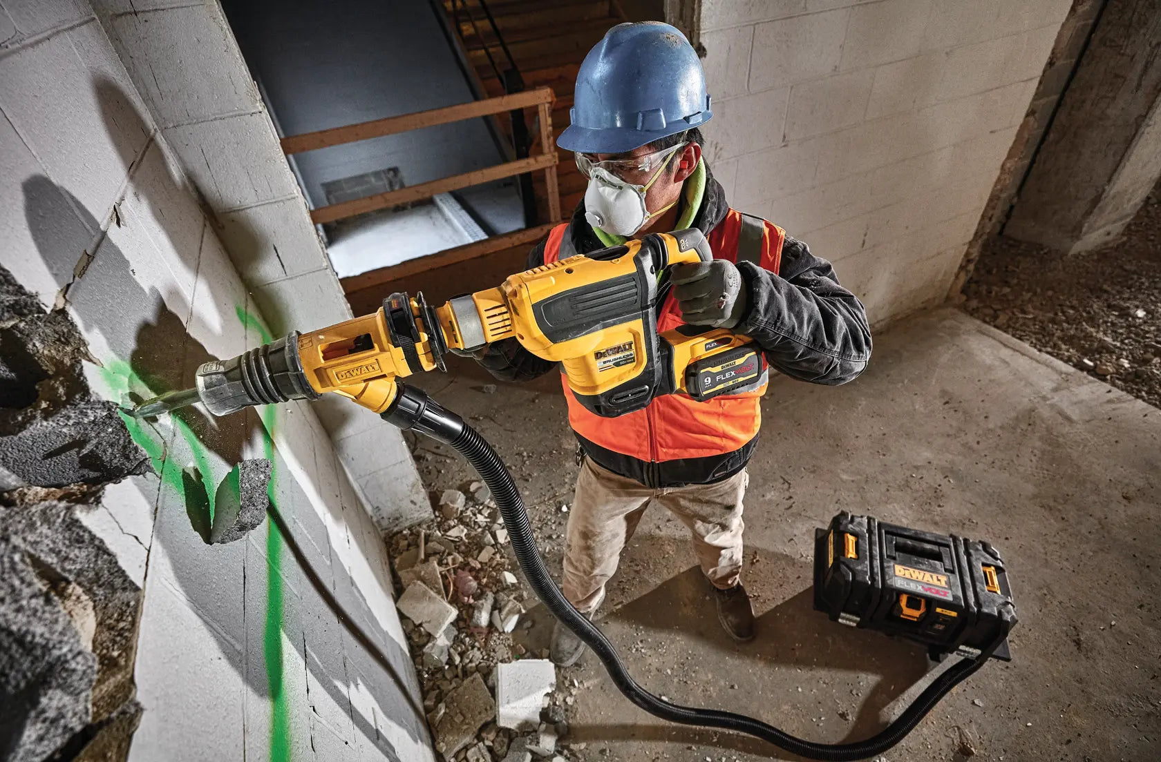 DeWalt DCH614X2 60V MAX 1-3/4-in Brushless Cordless SDS MAX Combination Rotary Hammer Kit - image 9