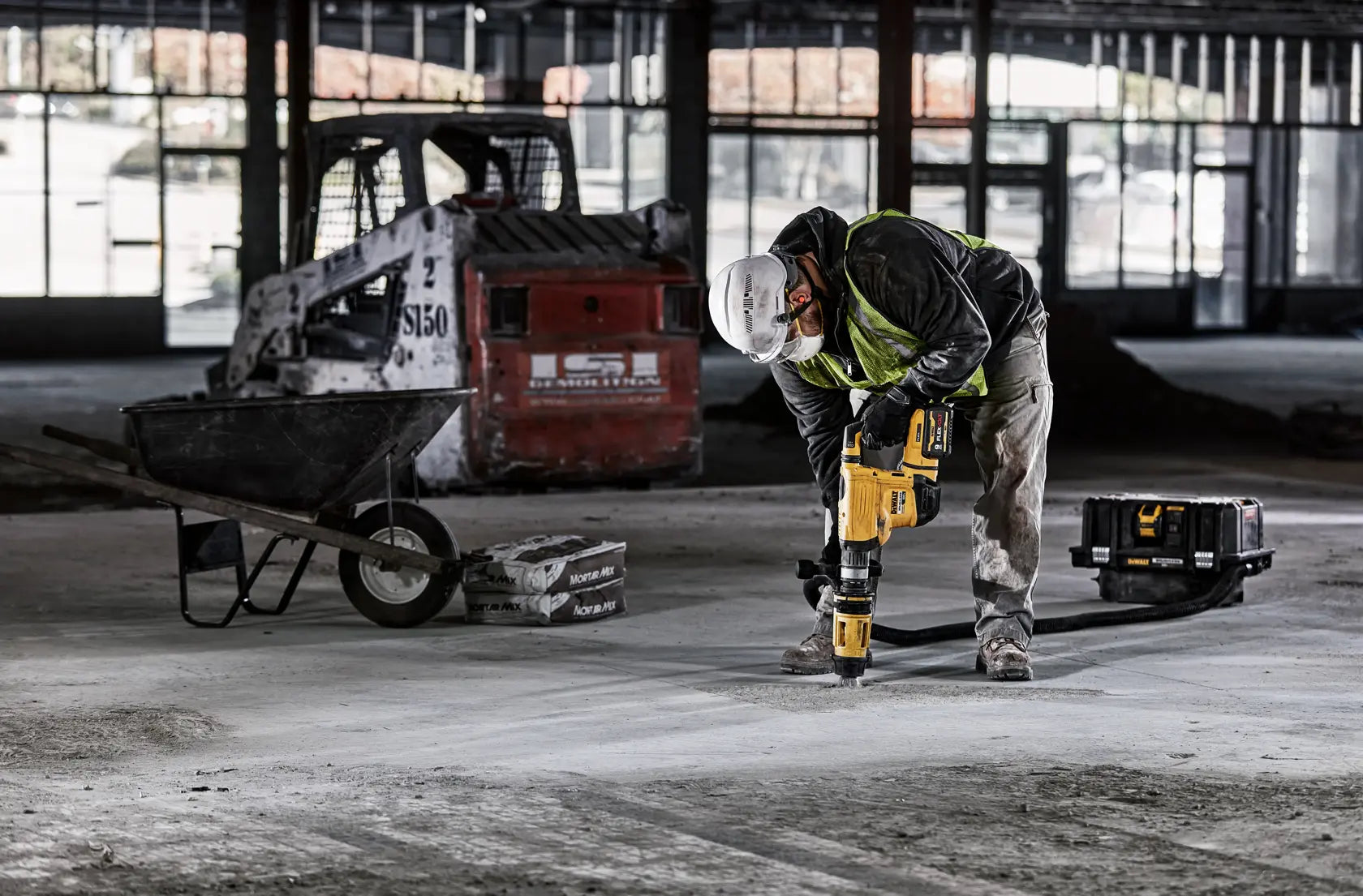 DeWalt DCH832X1 60V MAX 15 lb. Cordless SDS MAX Chipping Hammer Kit - image 6