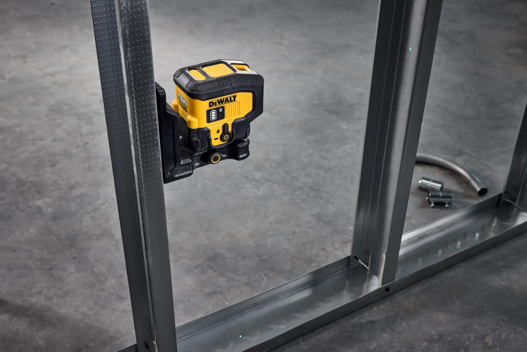DeWalt DCLE16031GB USB Green 3-Spot Base Kit - image 7