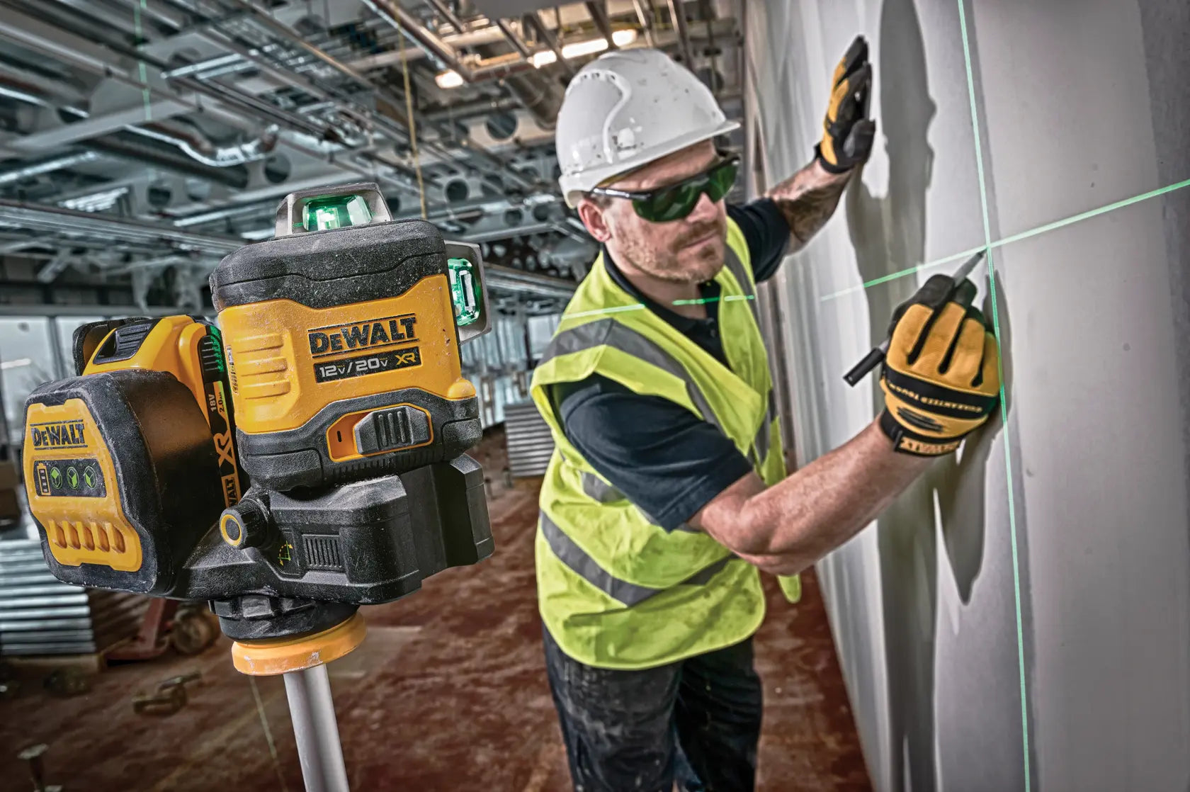 DeWalt DCLE34030GB 20V MAX XR 3 X 360 Green Line Laser (Tool Only) - image 5
