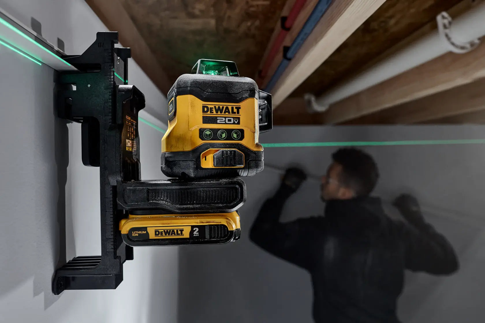 DeWalt DCLE34031D1 20V 3 x 360 Line Laser - image 6