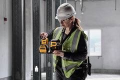 DeWalt DCLE34220GB 20V MAX Cordless Cross Line Green Laser Kit - image 4