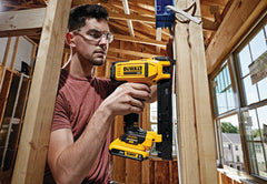 DeWalt DCN701D1 20V MAX Cordless Cable Stapler Kit - image 3