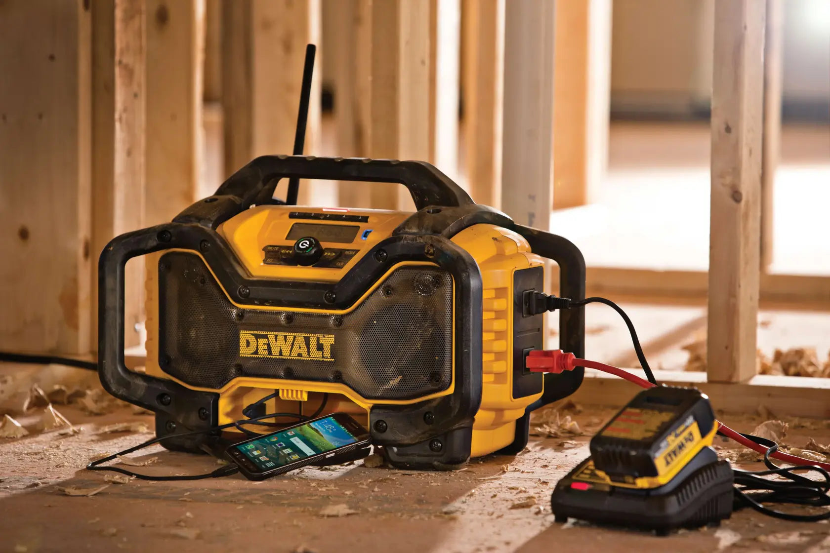 DeWalt DCR025 Jobsite Radio Charger With BLUETOOTH - image 7