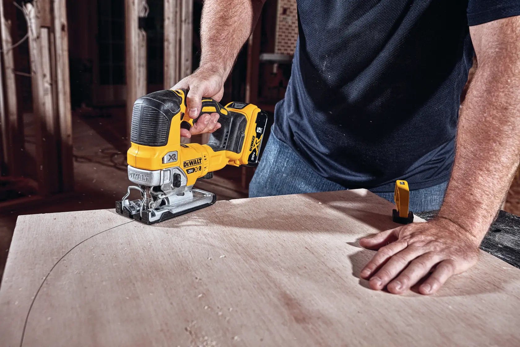 DeWalt DCS334P1 20V MAX XR Cordless Jig Saw Kit - image 6