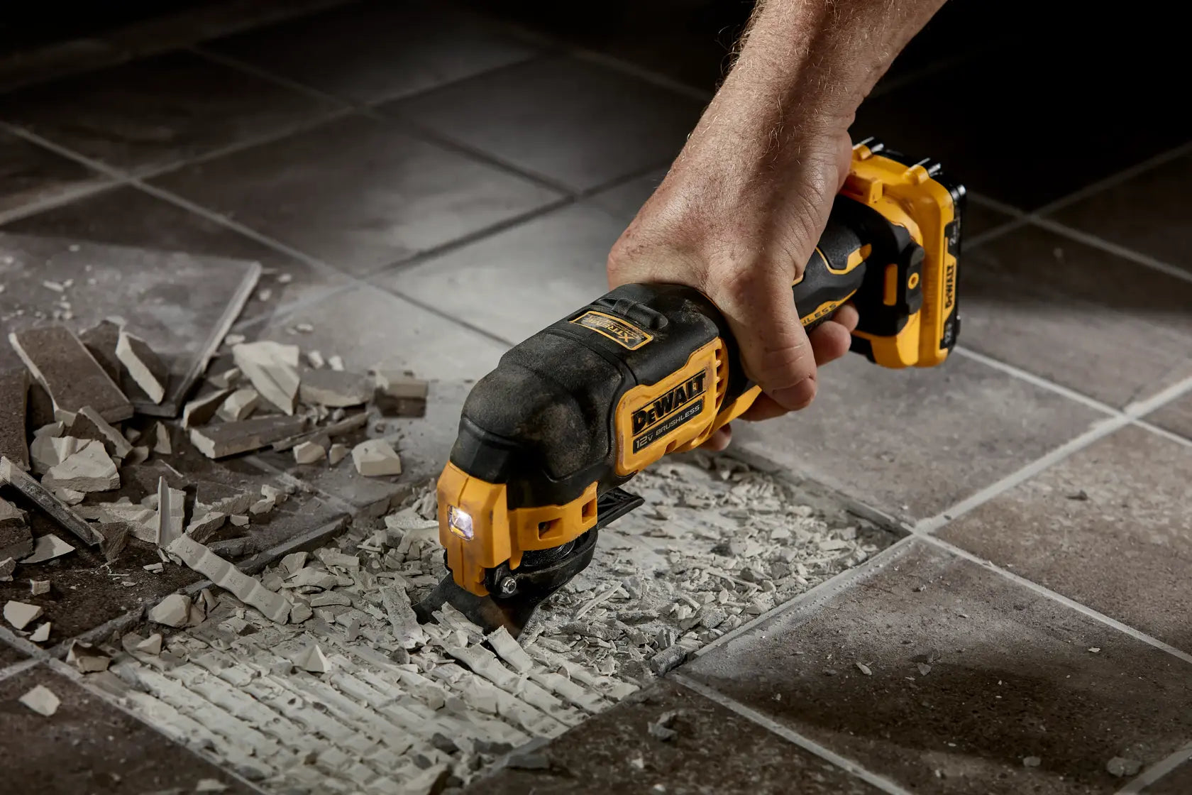 DeWalt DCS353B 12V MAX Brushless Cordless Oscillating Tool (Tool Only) - image 4