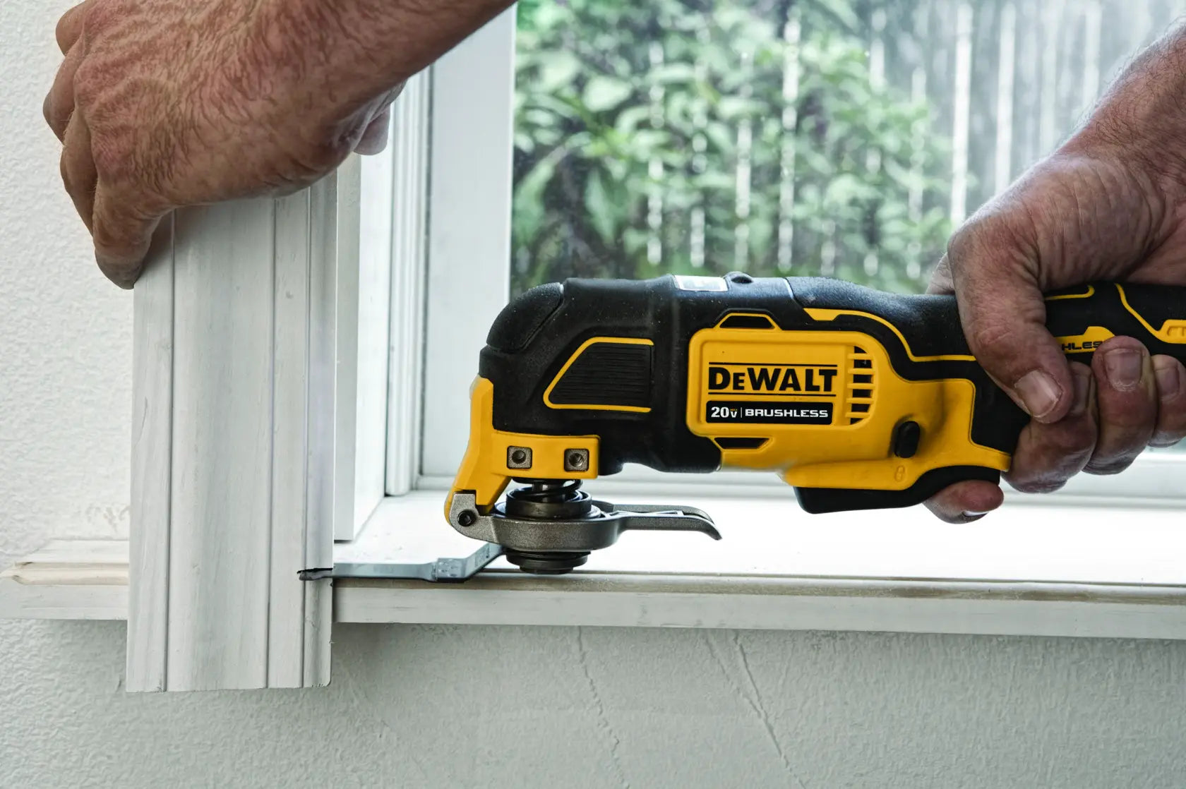 DeWalt DCS356B 20V MAX XR Brushless Cordless 3-Speed Oscillating Multi-Tool (Tool Only) - image 9