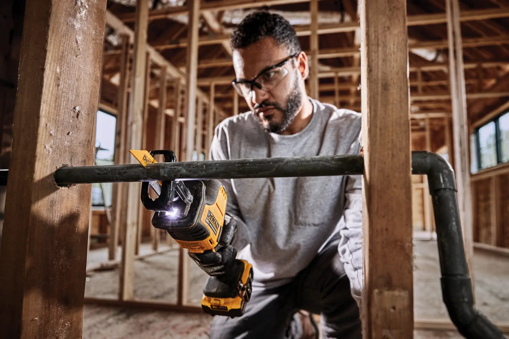 DeWalt DCS369B ATOMIC 20V MAX Cordless One-Hand Reciprocating Saw (Tool Only) - image 8