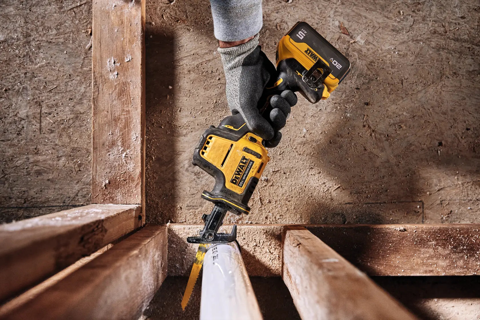 DeWalt DCS369B ATOMIC 20V MAX Cordless One-Hand Reciprocating Saw (Tool Only) - image 9