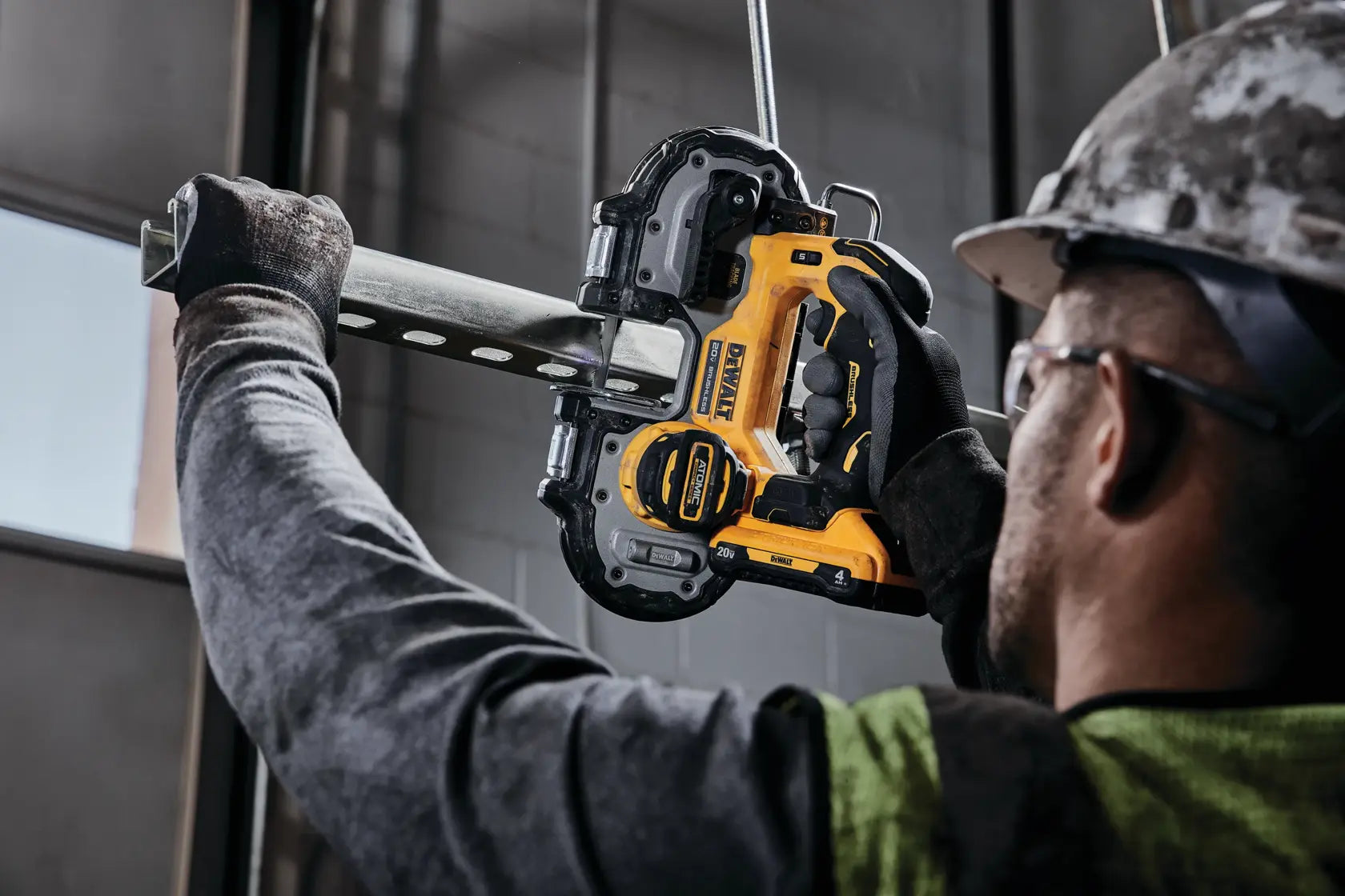 DeWalt DCS377B ATOMIC 20V MAX 1-3/4-in Brushless Compact Band Saw (Tool Only) - image 8