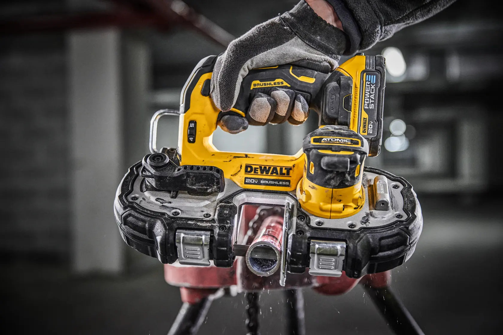 DeWalt DCS377E1 ATOMIC 20V MAX Lithium-Ion Cordless 1-1/4 in. Bandsaw Kit with 1.7 Ah Battery and Charger - image 7