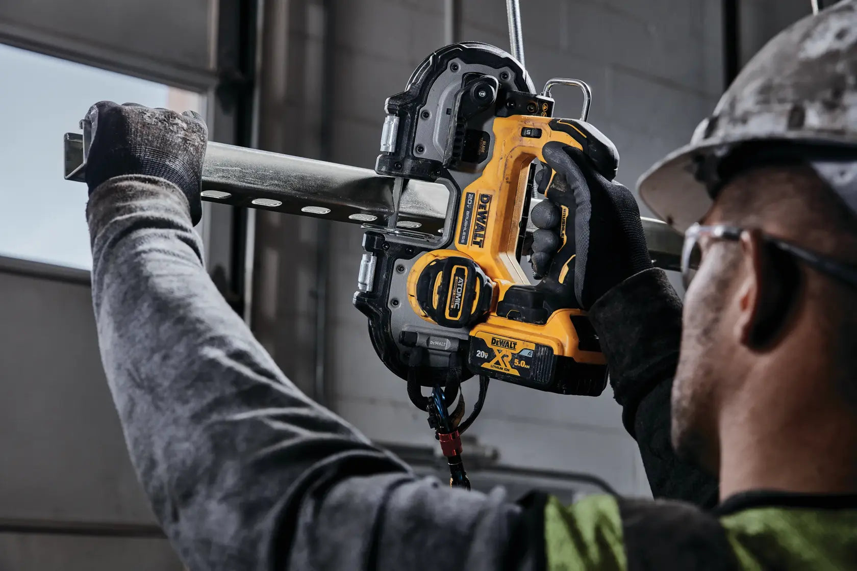 DeWalt DCS377Q1 ATOMIC 20V MAX 1-3/4-in Brushless Cordless Bandsaw Kit - image 5