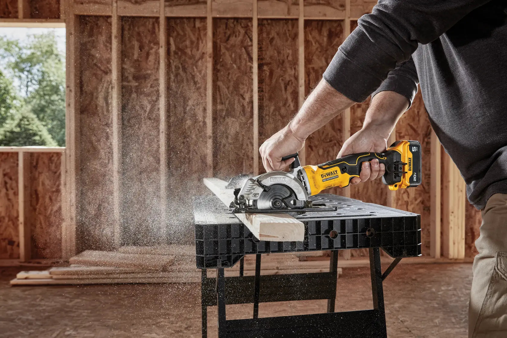 DeWalt DCS571B ATOMIC 20V MAX Brushless Cordless 4-1/2-in Circular Saw (Tool Only) - image 8