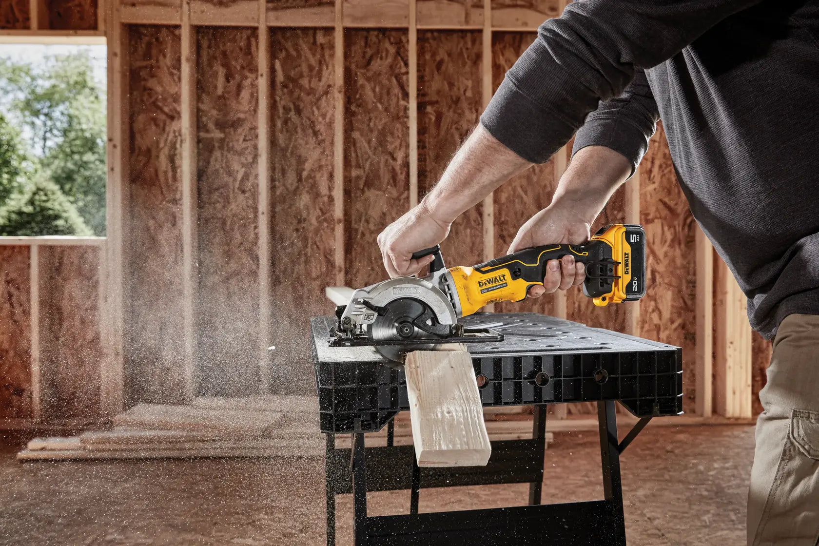 DeWalt DCS571B ATOMIC 20V MAX Brushless Cordless 4-1/2-in Circular Saw (Tool Only) - image 9