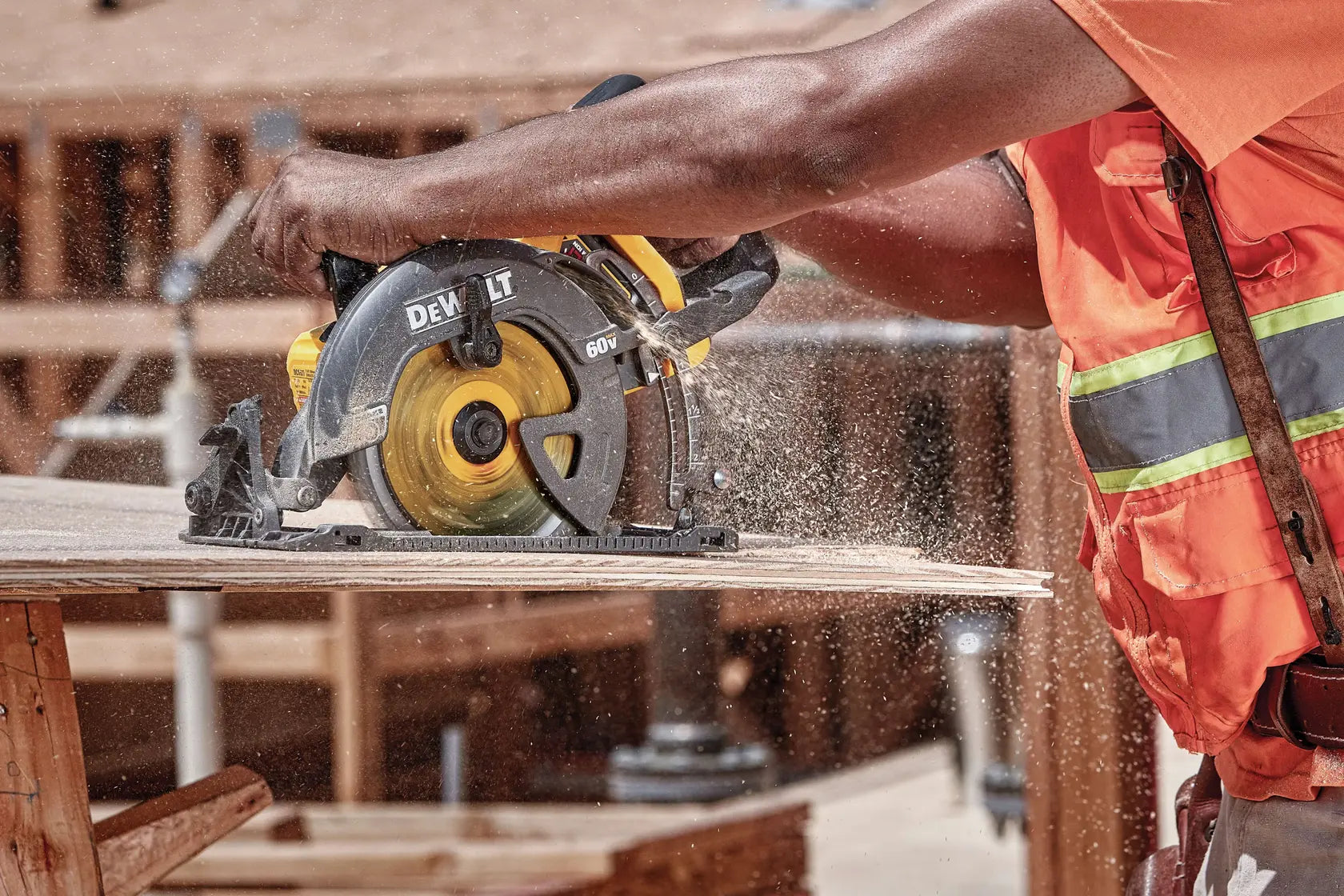 DeWalt DCS577B FLEXVOLT 60V MAX 7-1/4 in. Cordless Worm Drive Style Saw (Tool Only) - image 7