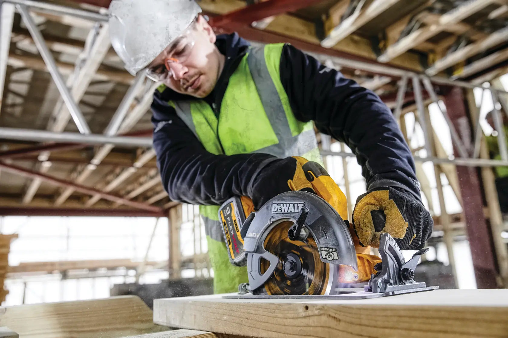 DeWalt DCS578X1 60V MAX Brushless Cordless 7-1/4-in Circular Saw With Electronic Brake Kit - image 6