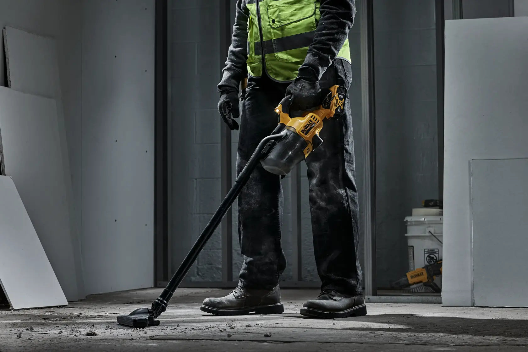 DeWalt DCV501HB 20V Cordless Dry Hand Vacuum (Tool Only) - image 4