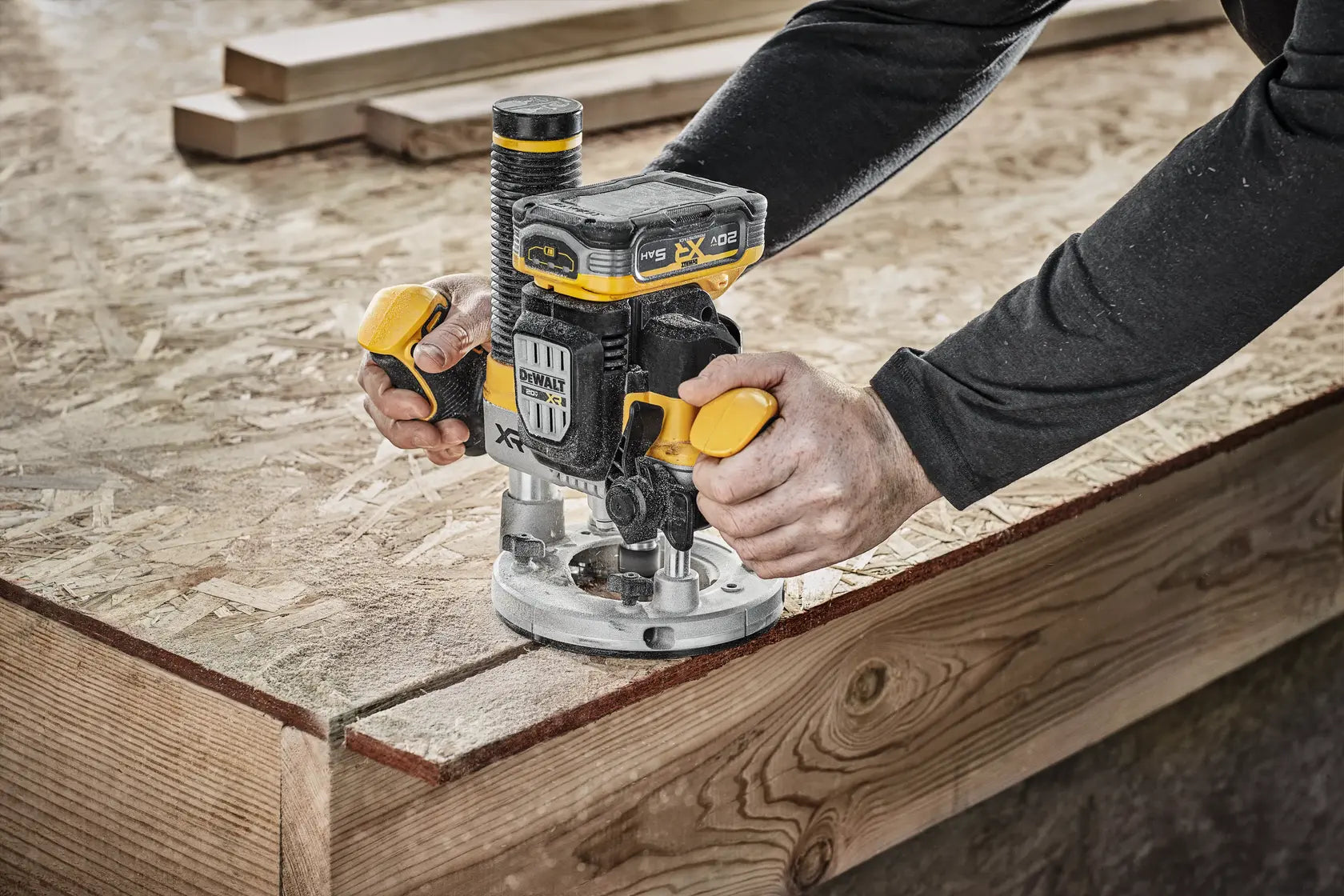 DeWalt DCW620B 20V MAX XR 2-1/4 Peak HP Plunge Router (Tool Only) - image 8