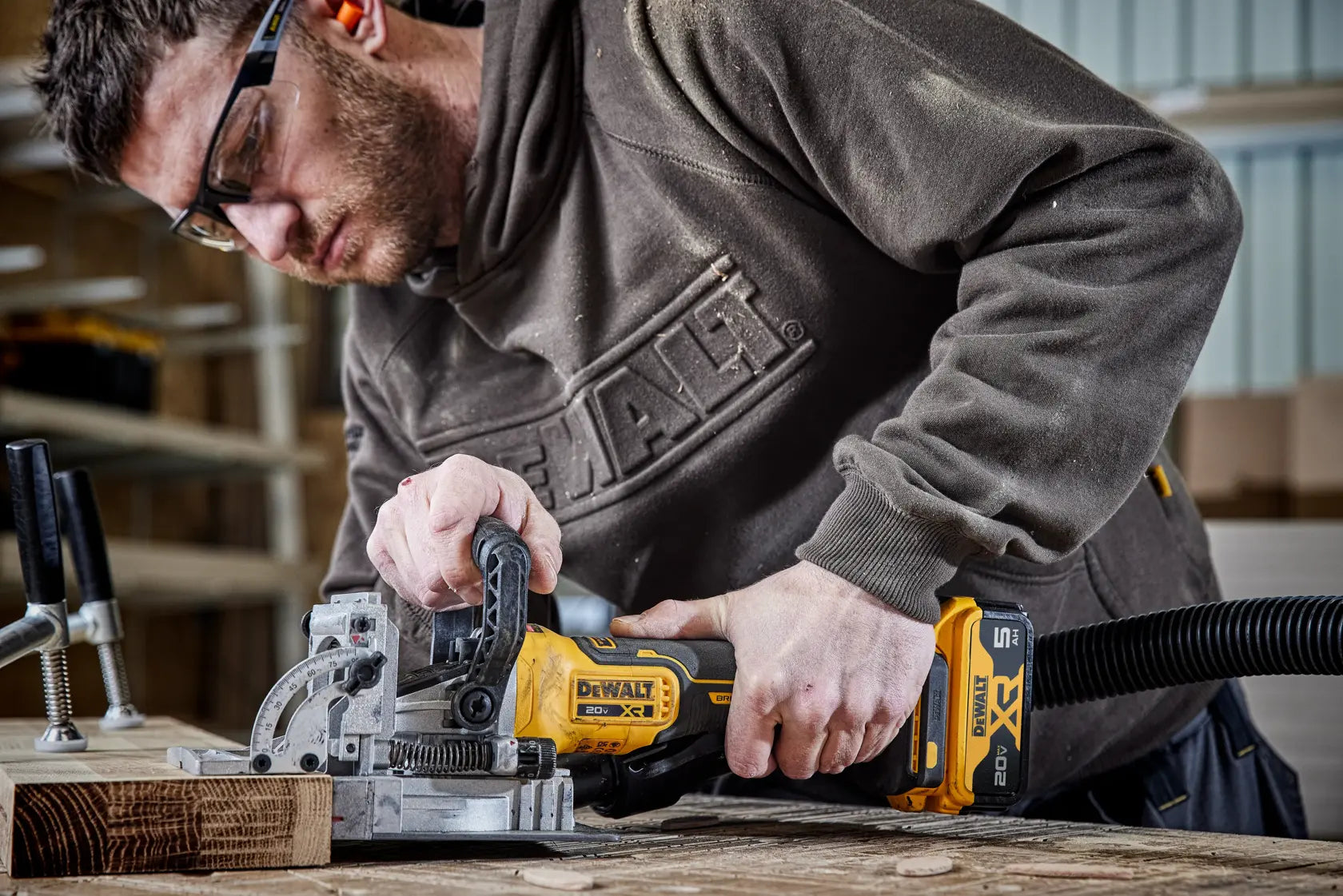 DeWalt DCW682B 20V MAX XR Brushless Biscuit Joiner (Tool Only) - image 8
