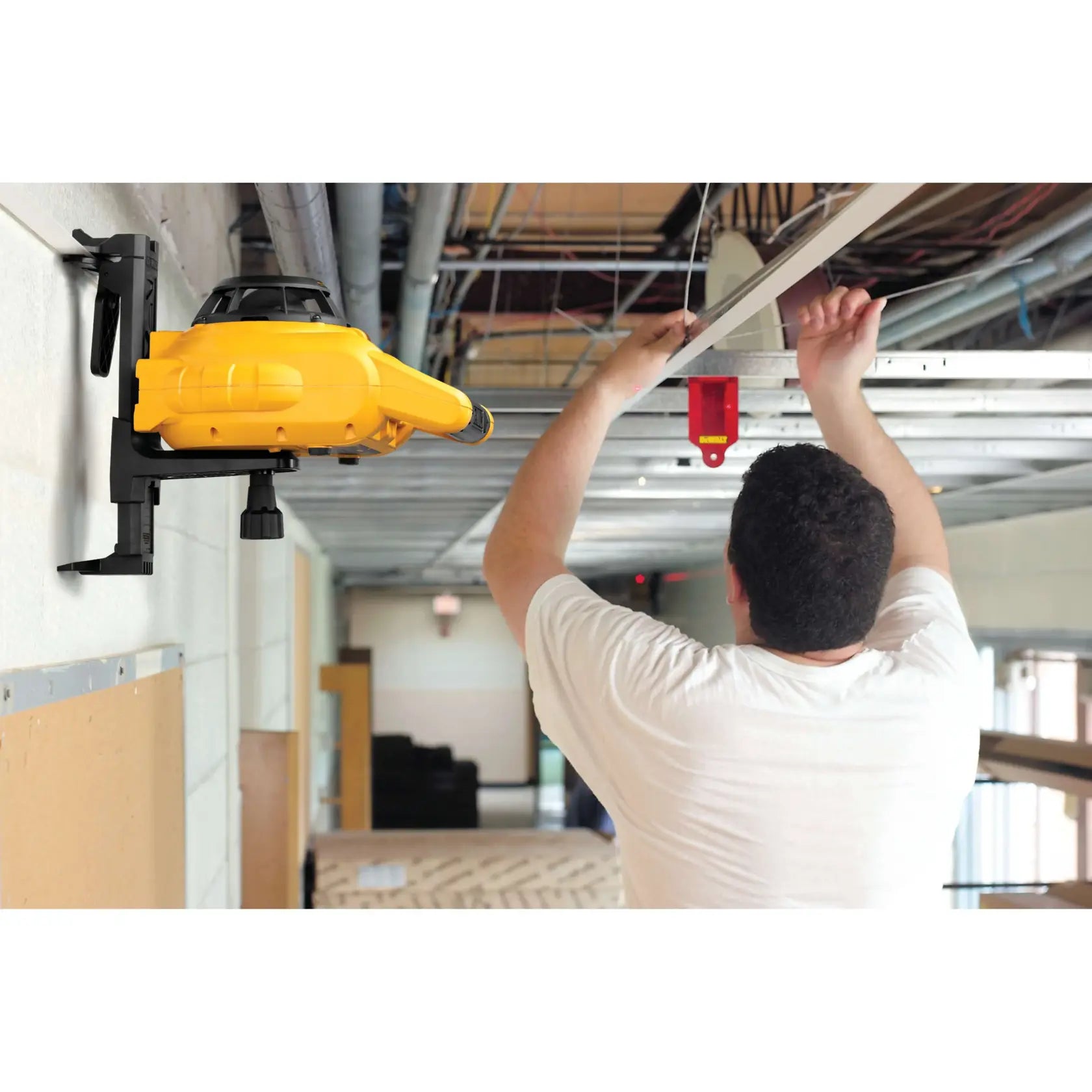 DeWalt DW074KD Interior and Exterior Rotary Laser Level Kit - image 7