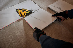 DeWalt DW0802 33 ft. Laser Square - image 4