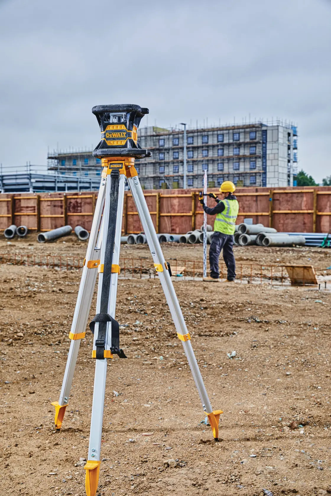 DeWalt DW080LRS 20V MAX Tool Connect Red Tough Rotary Laser Level - image 8
