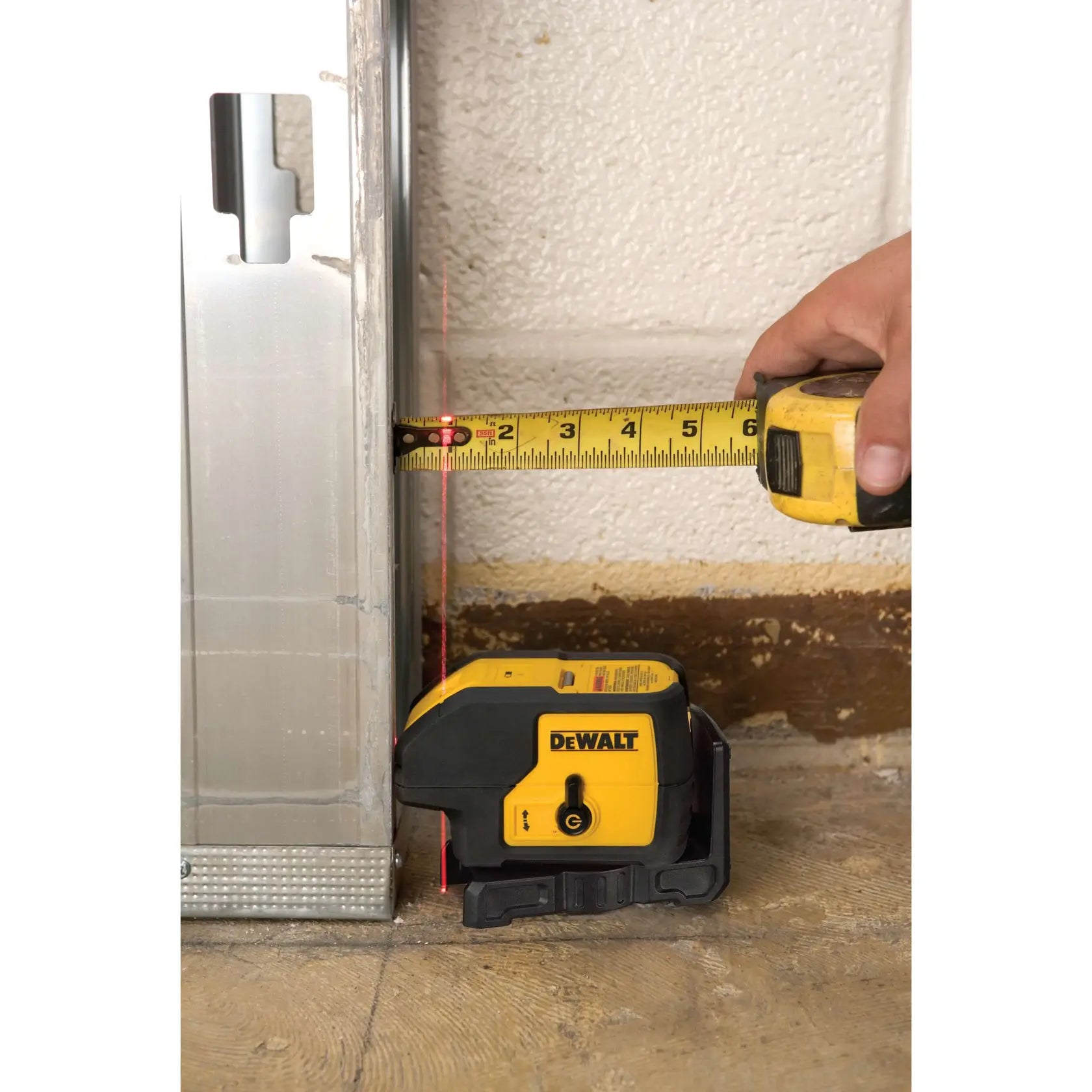 DeWalt DW083K 3 Beam Laser Pointer - image 7