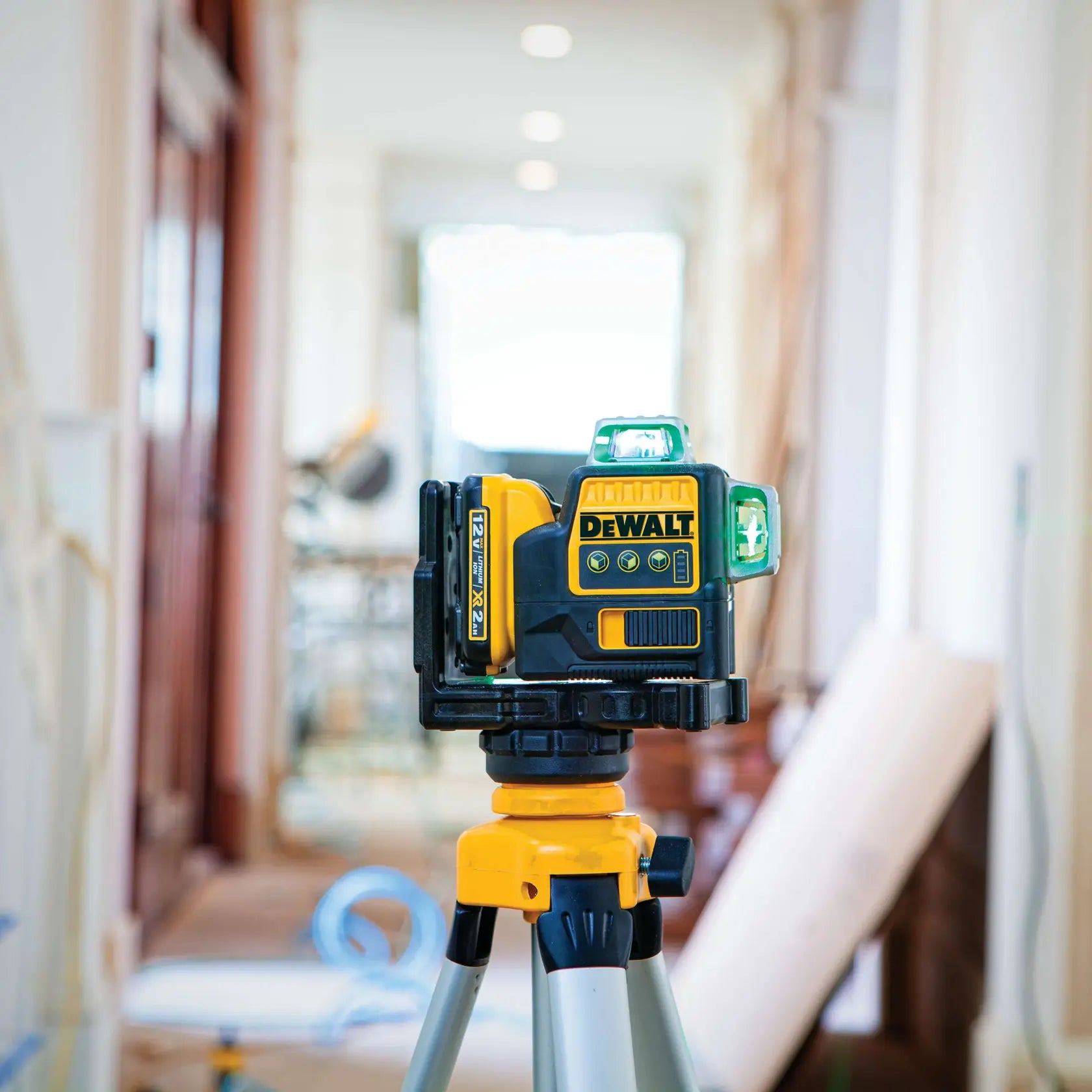 DeWalt DW089LG 12V MAX 3 x 360 Green Line Laser - image 9
