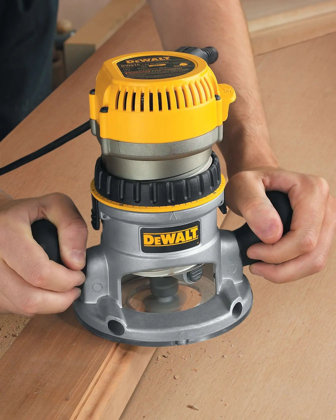 DeWalt DW618 2-1/4 HP Corded Electric Electronic Variable Speed Fixed Base Router With Soft Start - image 3