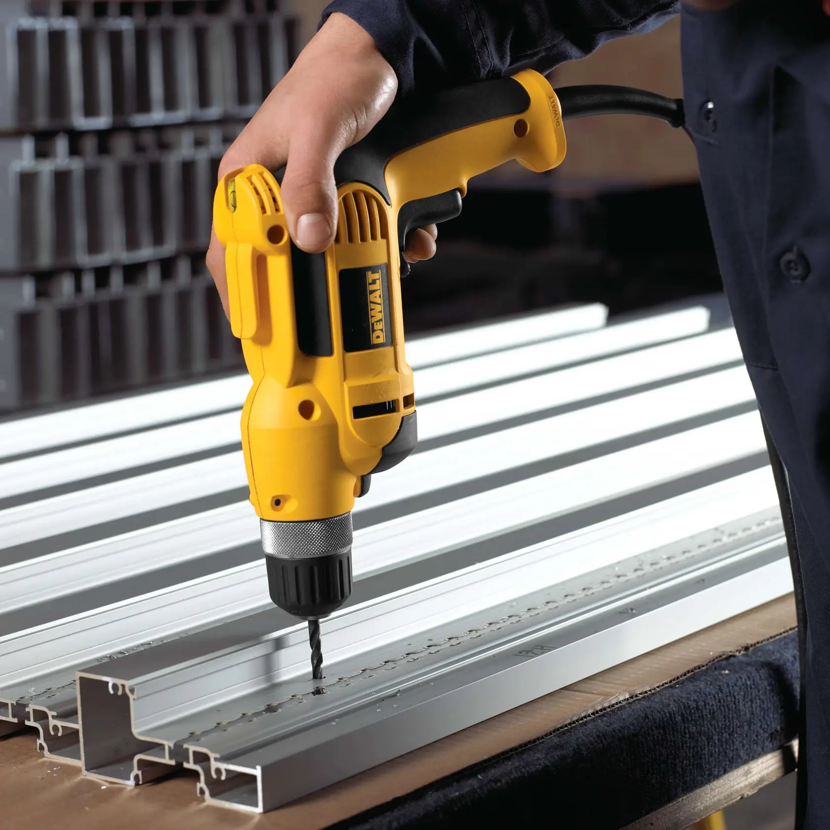 DeWalt DWD110K 3/8-in (10mm) VSR Pistol Grip Drill With Keyless Chuck Kit - image 6