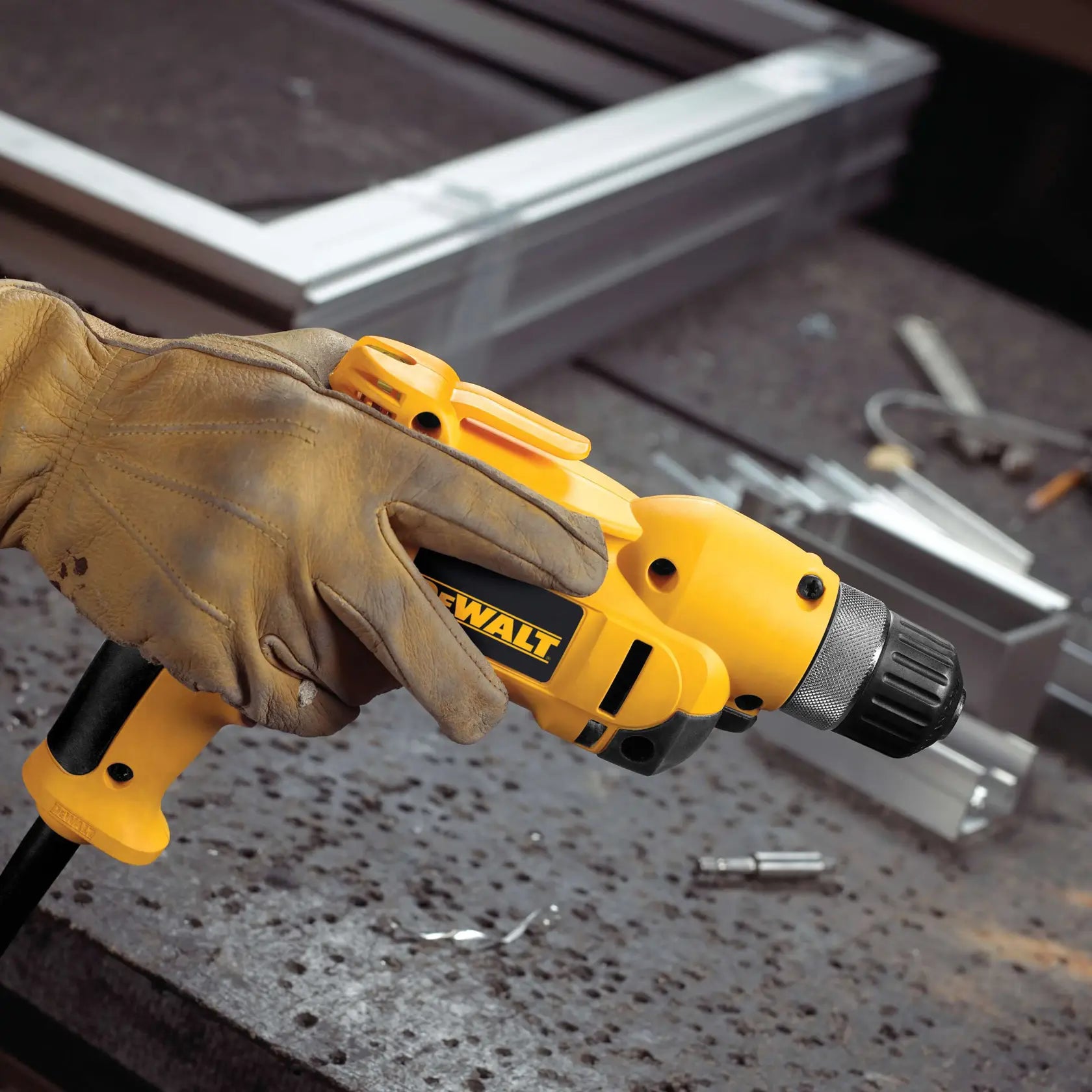DeWalt DWD110K 3/8-in (10mm) VSR Pistol Grip Drill With Keyless Chuck Kit - image 7