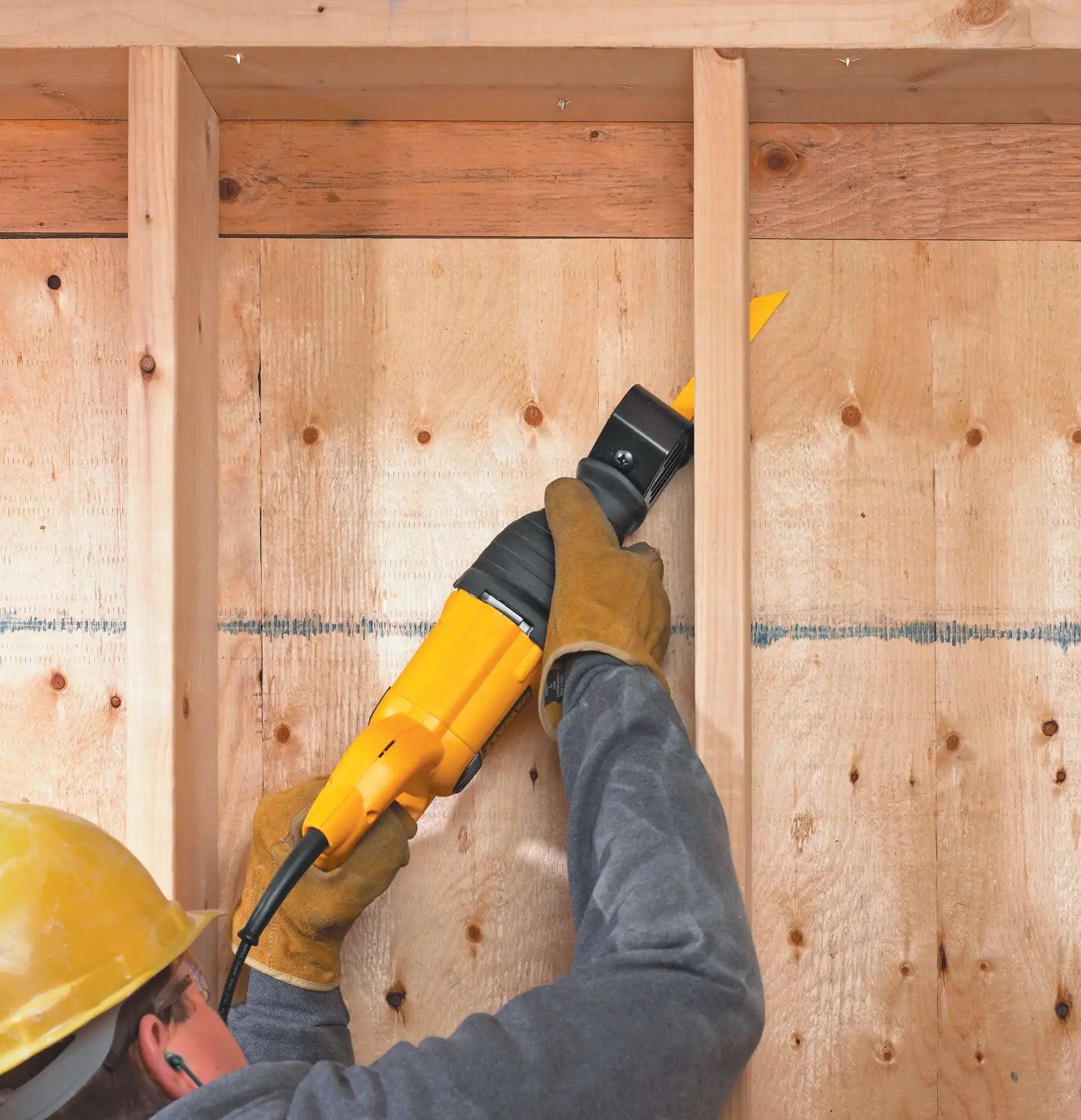 DeWalt DWE304 10 Amp Reciprocating Saw - image 8