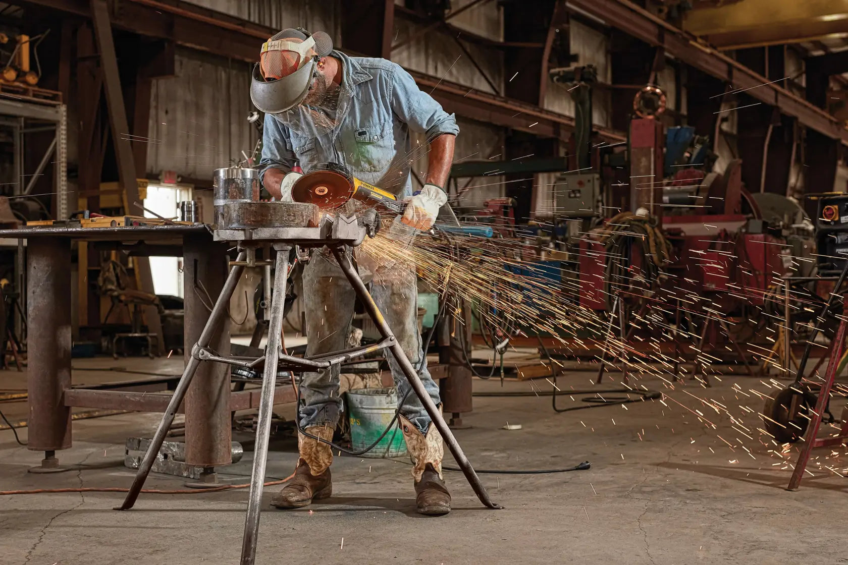 DeWalt DWE43840CN 7 in. Brushless Small Rat Tail Angle Grinder With KICKBACK BRAKE, No Lock, Pipeline Cover - image 7