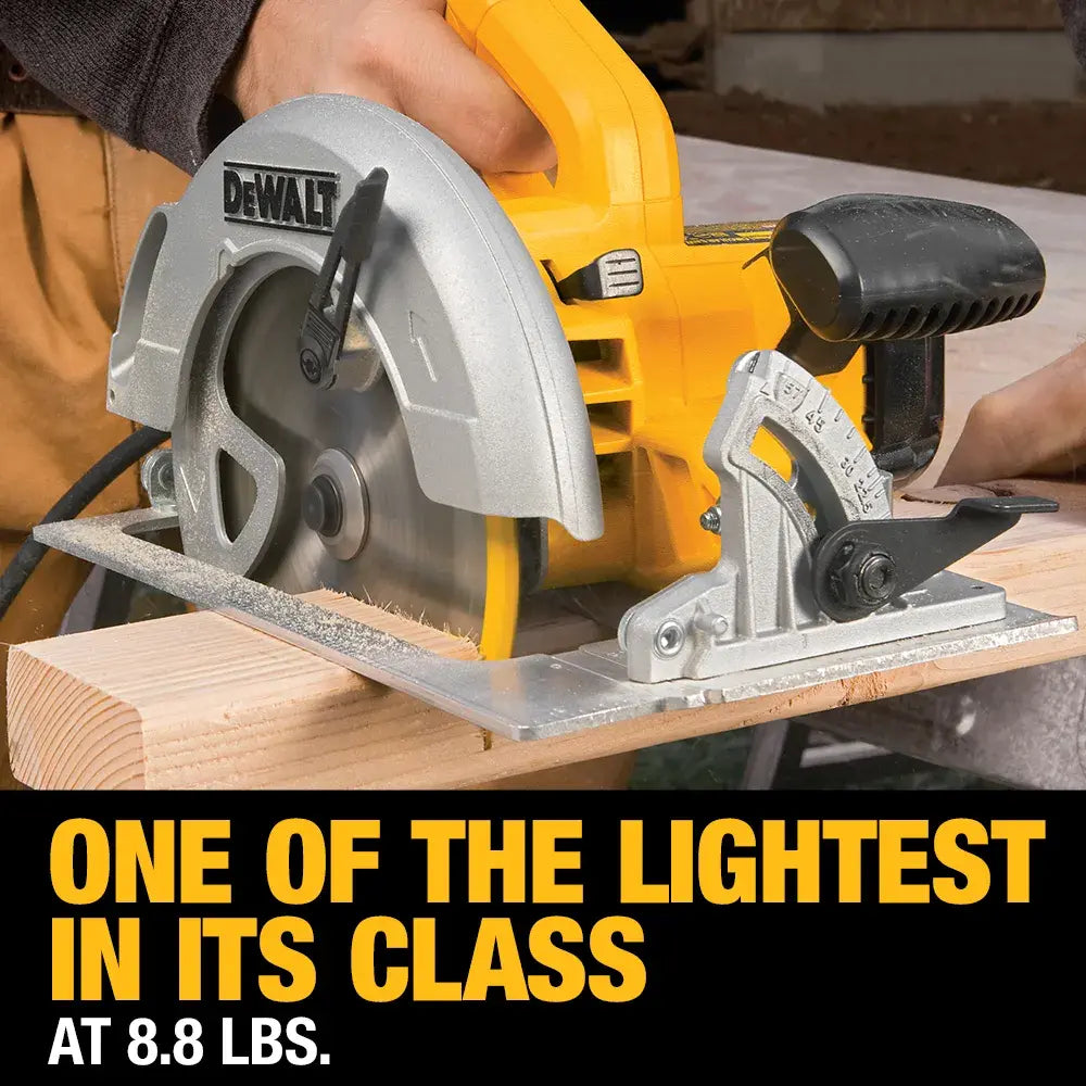 DeWalt DWE575 7 1/4 in. Lightweight Circular Saw - image 6