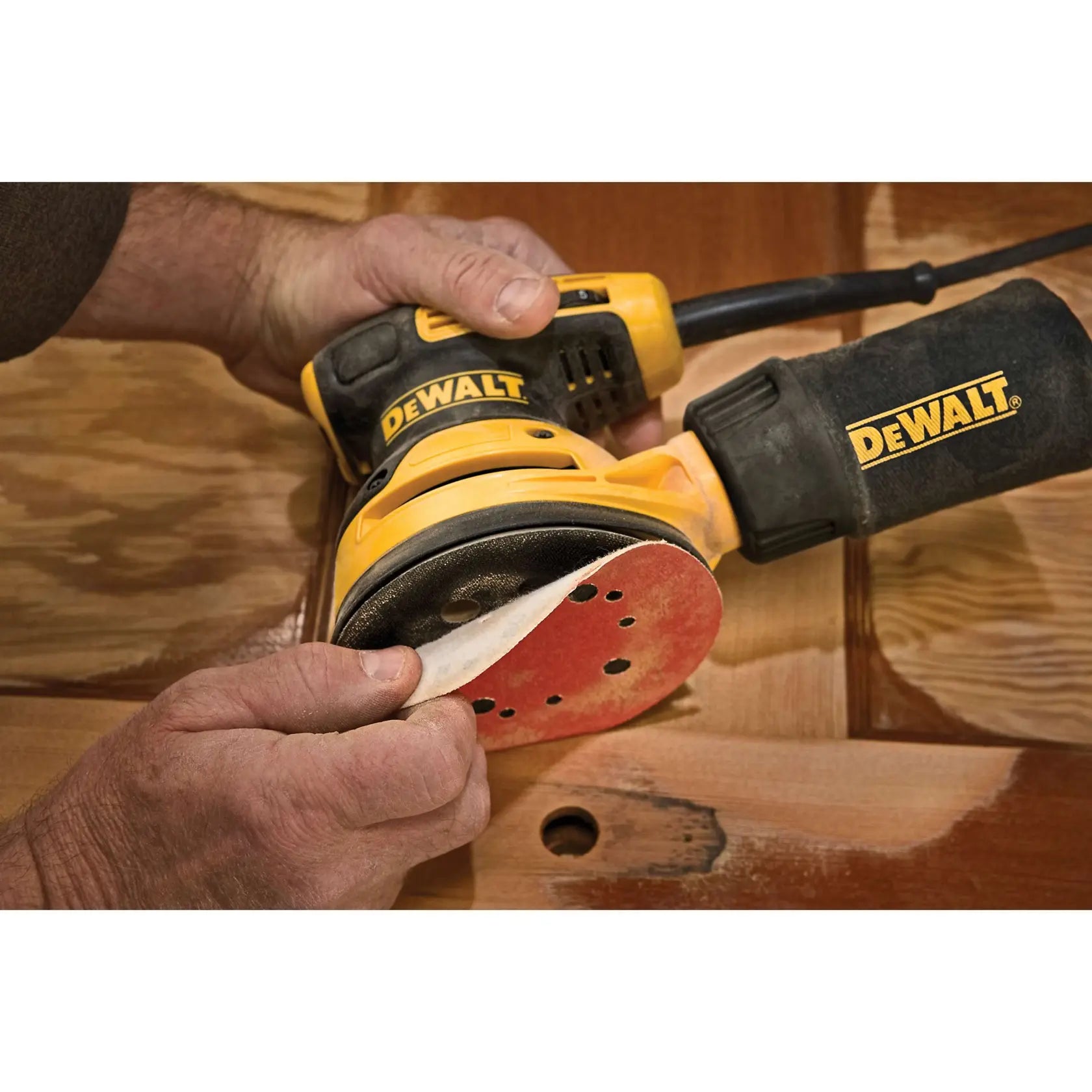 DeWalt DWE6423 5-in Variable-speed Random Orbit Sander - image 10