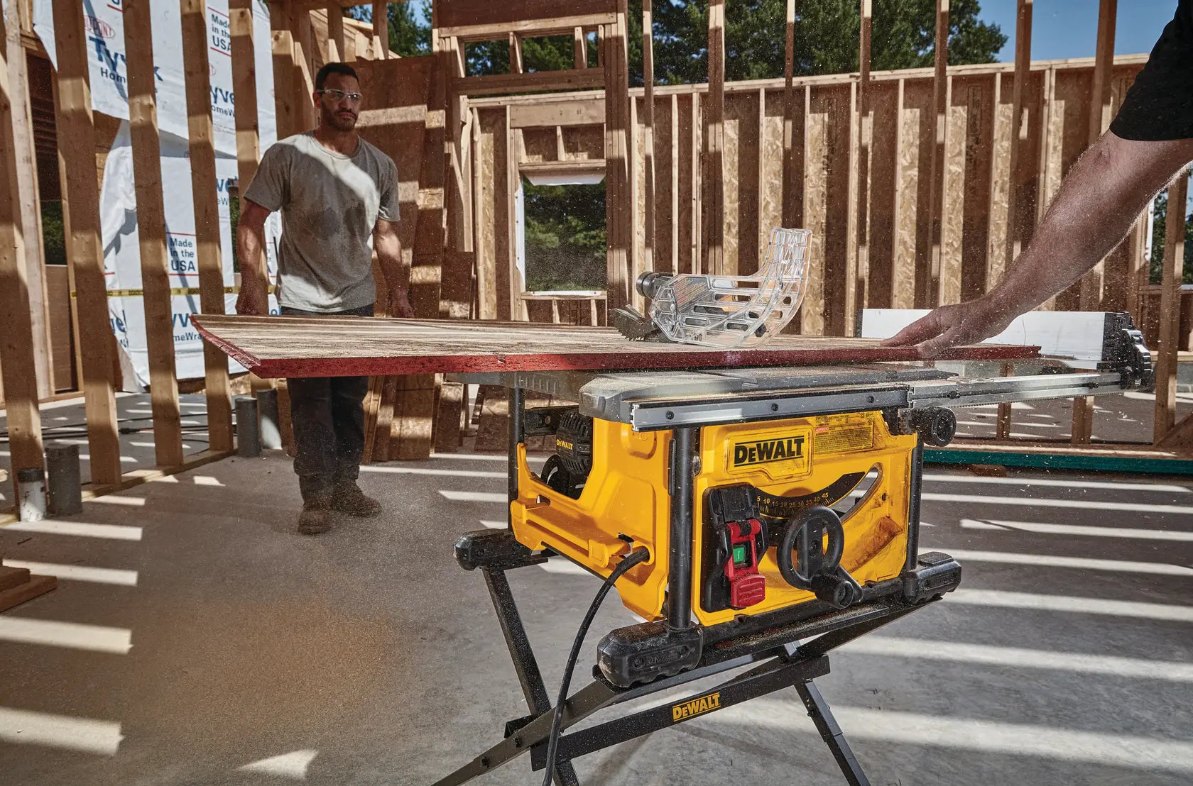 DeWalt DWE7485 8-1/4 in. 15A Compact Portable Jobsite Table Saw - image 7
