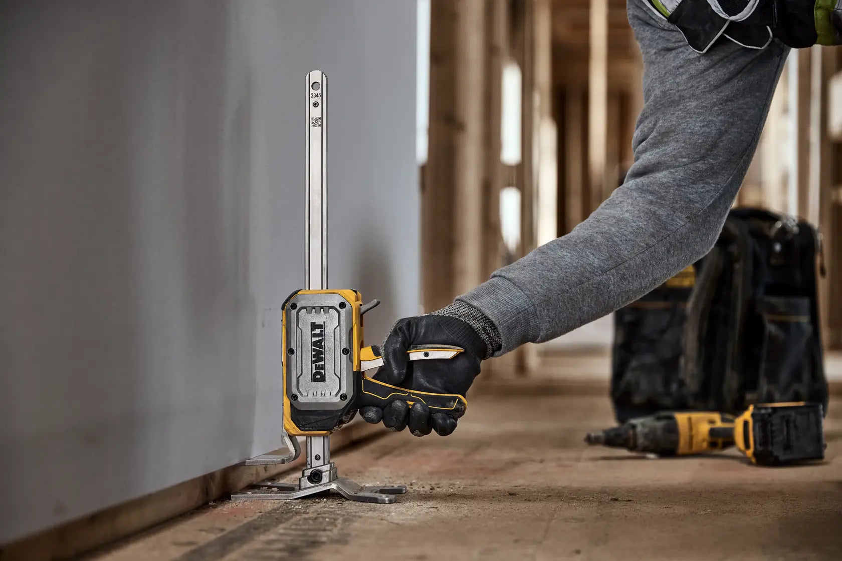 DeWalt DWHT83550 Construction Jack - image 7