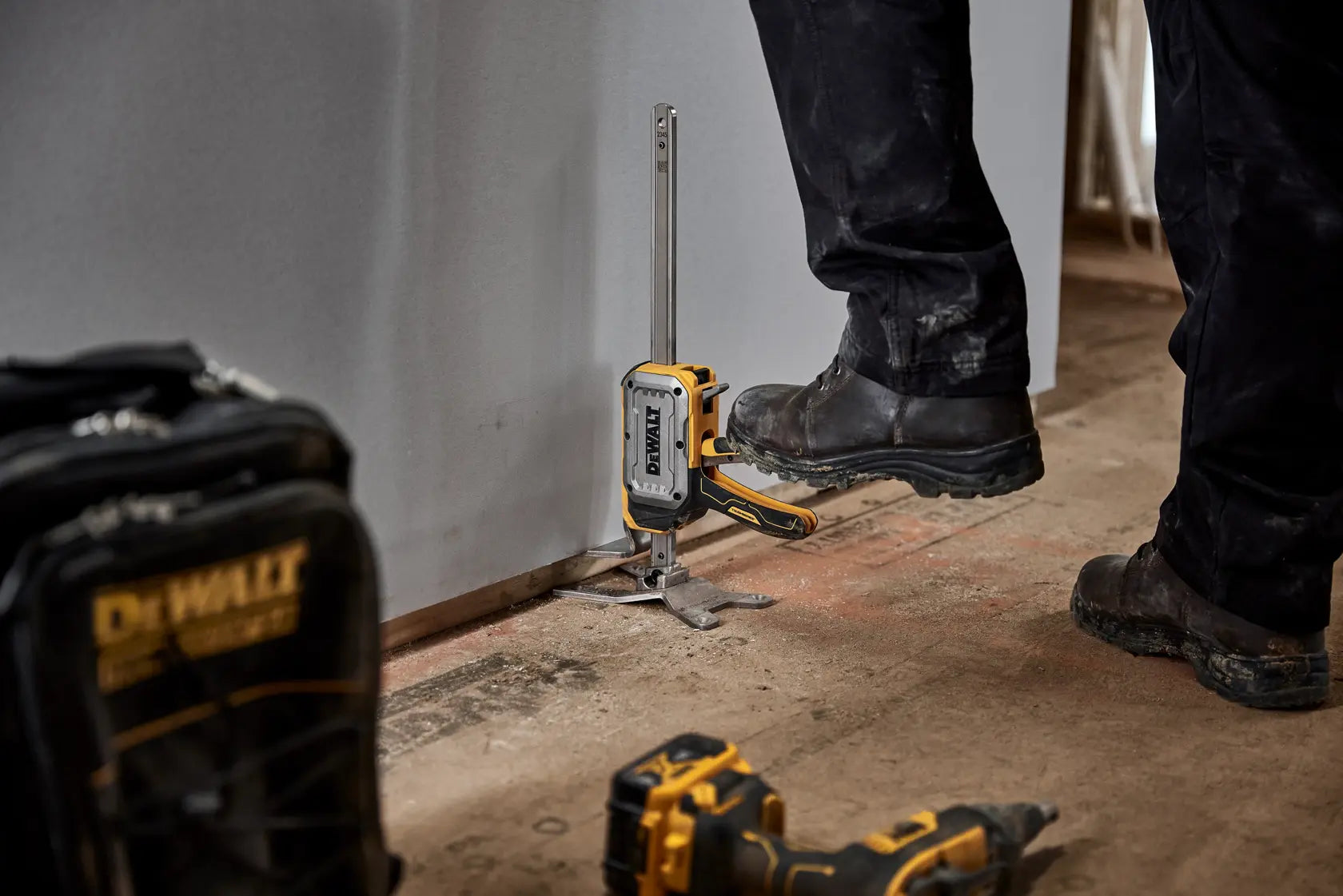 DeWalt DWHT83550 Construction Jack - image 8